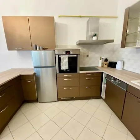 Two Bedroom Floor With Balcony * Pola